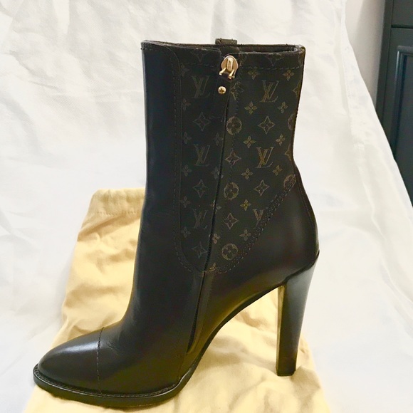 🚫SOLD‼️🚫 Louis Vuitton boots - Picture 2 of 6